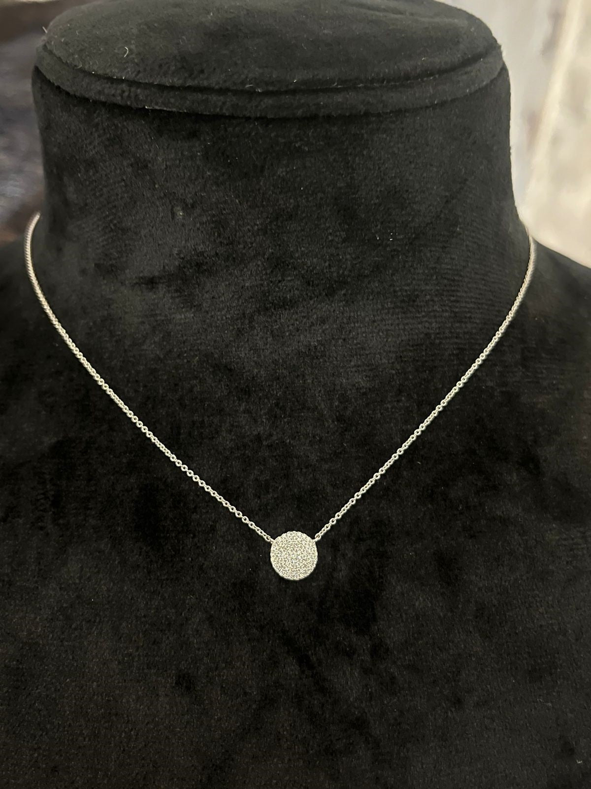 Round Diamond Necklace