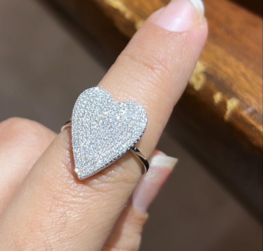 Grand Diamond Heart Ring